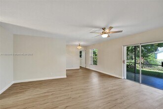 4103 NW 75th Ave in Coral Springs, FL - Building Photo - Building Photo