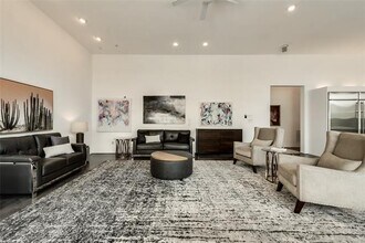 30 Vanguard Way in Dallas, TX - Building Photo - Building Photo