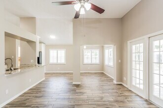 2308 Kenwick Dr in Valrico, FL - Building Photo - Building Photo