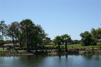 2300 Valparaiso Blvd in North Fort Myers, FL - Foto de edificio - Building Photo