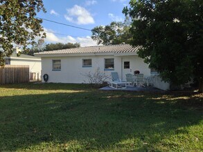 6161 41st Ave N in St. Petersburg, FL - Building Photo - Building Photo