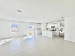 3658 Hardman Dr in Lake Wales, FL - Building Photo - Building Photo