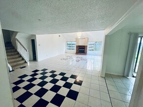 12915 Ashford Knoll Dr in Houston, TX - Building Photo - Building Photo