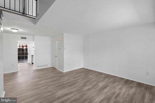 14 Dover Ct in Clementon, NJ - Building Photo - Building Photo