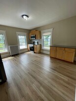 218 Washington St in Dover, NH - Building Photo