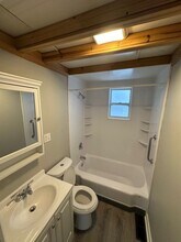 684 W Broad St in Rochester, NY - Building Photo - Building Photo