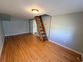 146 Village St in Medway, MA - Building Photo - Building Photo