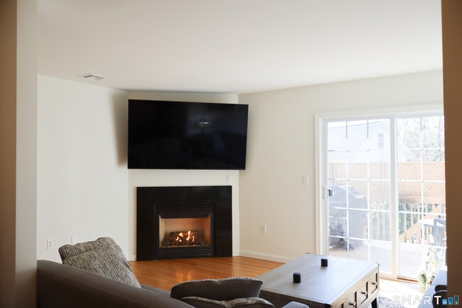 25 W Silver St in Middletown, CT - Building Photo - Building Photo