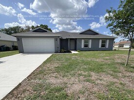 1067 Paraclete Rd in Punta Gorda, FL - Building Photo
