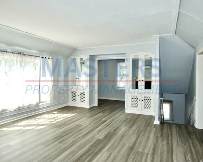 property at 1014 Dixie Hwy