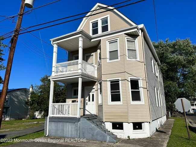 120 Morningside Ave in Middletown, NJ - Building Photo - Building Photo