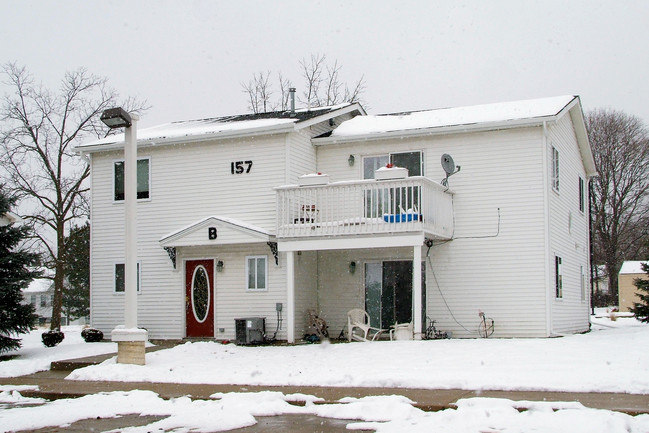 155 Atwater St in Lake Orion, MI - Building Photo - Building Photo