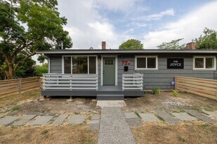 723 29th Ave S in Seattle, WA - Building Photo