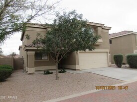 2311 E Hazeltine Way in Chandler, AZ - Building Photo