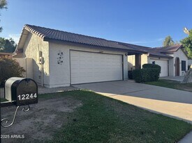 12244 S Chippewa Dr in Phoenix, AZ - Building Photo