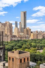 106 Central Park S in New York, NY - Building Photo - Building Photo