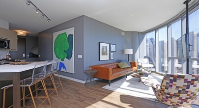 902 W Madison St in Chicago, IL - Building Photo - Building Photo