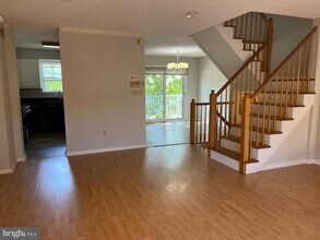 53 E Shrewsbury Pl in Princeton, NJ - Building Photo - Building Photo