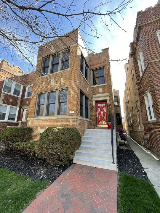 4937 N Talman Ave in Chicago, IL - Building Photo