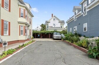 13 Jacobs St in Peabody, MA - Building Photo - Building Photo