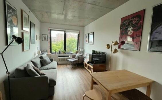 222 Johnson Ave in Brooklyn, NY - Building Photo - Building Photo