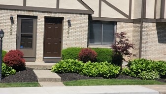 5291 Wood Run Blvd, Unit 100