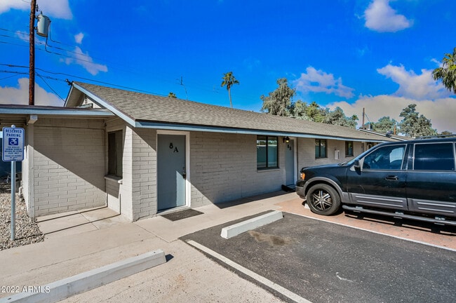 property at 1744 W Glendale Ave
