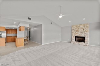 5350 Harborage Dr in Ft. Myers, FL - Building Photo - Building Photo