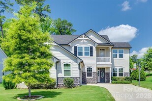 421 Sandbar Pt in Clover, SC - Building Photo