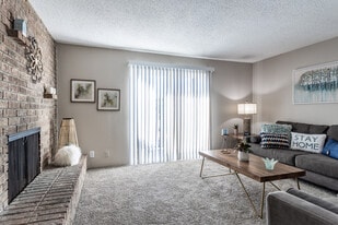 Brickstone at Woodlawn LLC in Wichita, KS - Building Photo