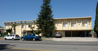 Coldwater Plaza in North Hollywood, CA - Building Photo - Building Photo