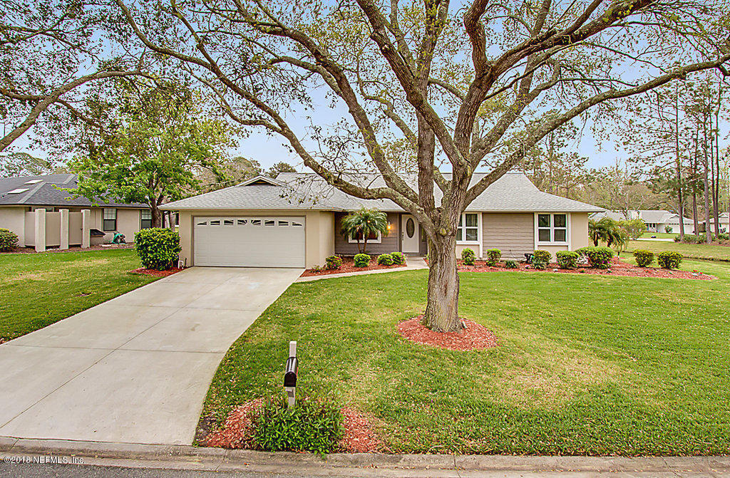 100 Nautilus Ln in Ponte Vedra Beach, FL - Building Photo