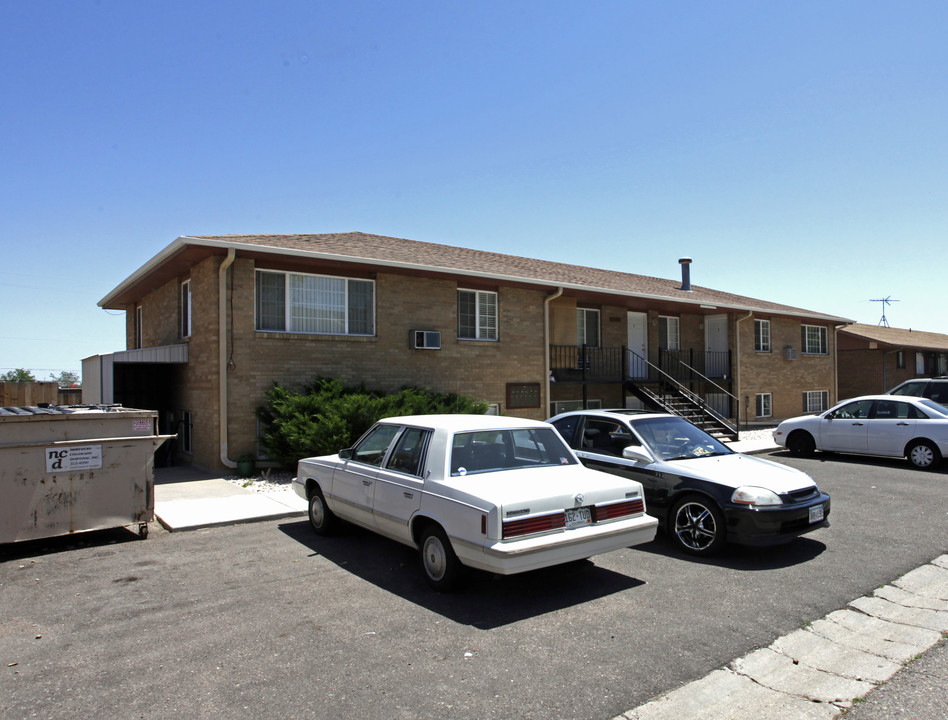 3030 Denver St in Evans, CO - Foto de edificio