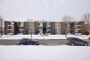 10340-10360 S Komensky Ave Apartments