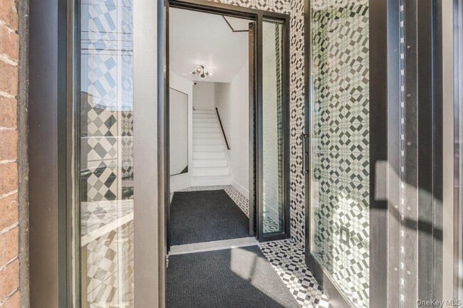 36-34 11th St in Queens, NY - Building Photo - Building Photo