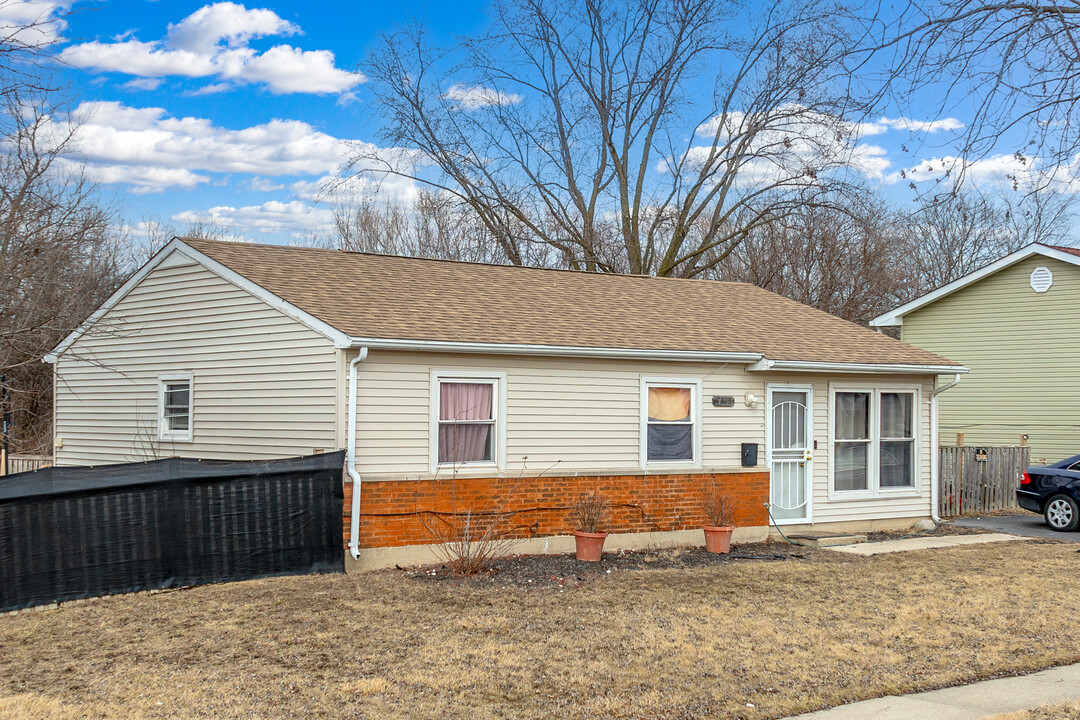 3811 171st St in Country Club Hills, IL - Building Photo