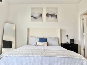 525 Parkway Dr NE in Atlanta, GA - Building Photo - Building Photo