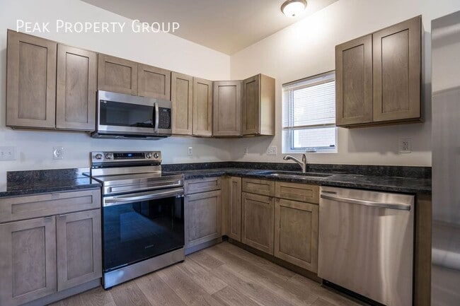 373 E 13th Ave in Columbus, OH - Building Photo - Building Photo