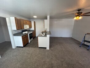 725 N Vinita Ave in Tahlequah, OK - Building Photo - Building Photo