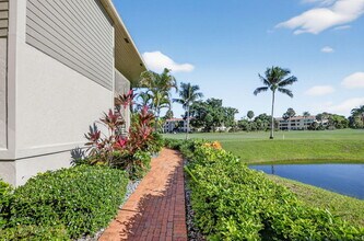 7623 Cinebar Dr in Boca Raton, FL - Foto de edificio - Building Photo