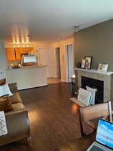 9200 Greenwood Ave N-Unit -312 in Seattle, WA - Foto de edificio - Building Photo