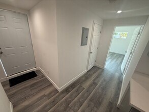 13753 Aldergrove St in Los Angeles, CA - Building Photo - Building Photo