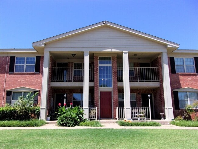 6109 N Brookline Ave-Unit -48 in Oklahoma City, OK - Foto de edificio - Building Photo