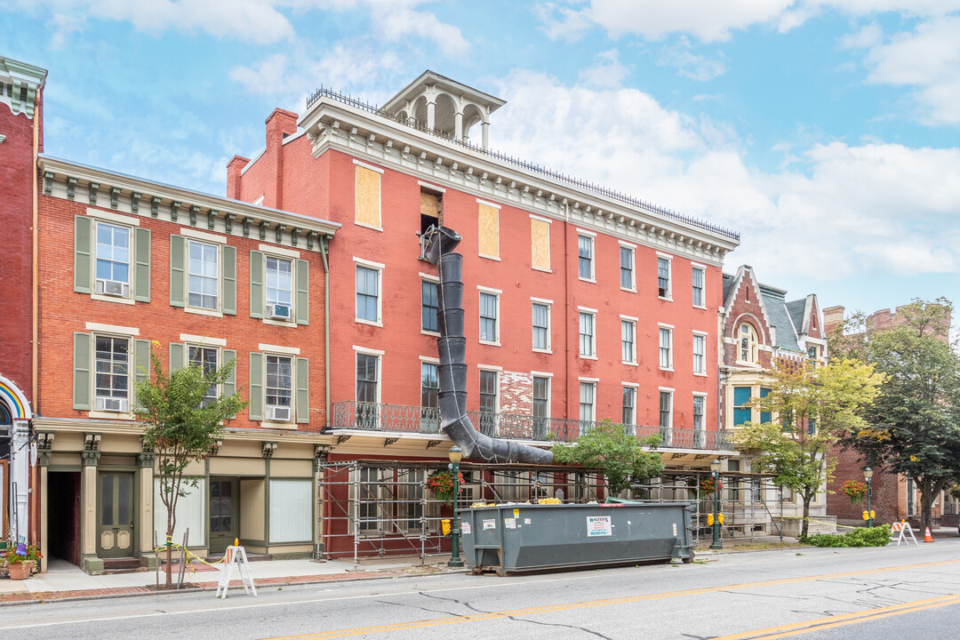 The Wellington in Carlisle, PA - Building Photo