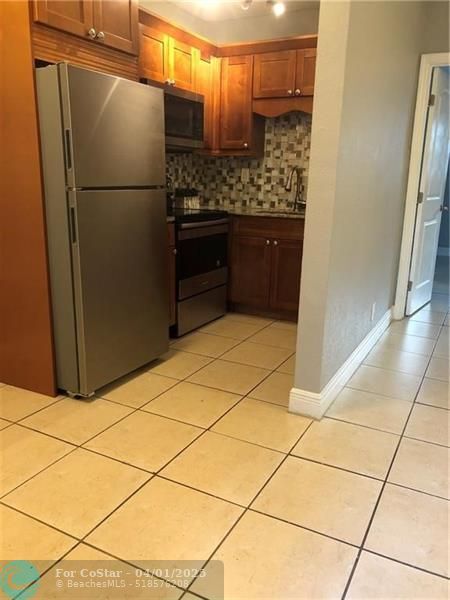 2016 NE 17th Ct in Fort Lauderdale, FL - Building Photo