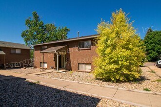 927 James Ct in Fort Collins, CO - Building Photo - Building Photo
