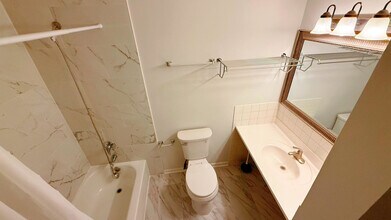 238 W 31st St in Chicago, IL - Building Photo - Building Photo