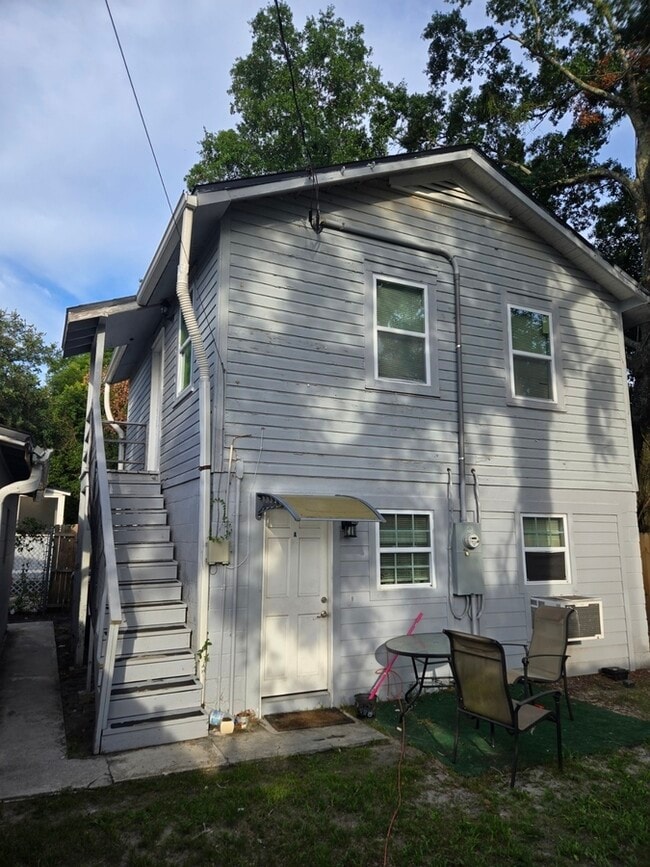 property at 336 W 18th St