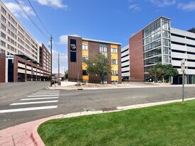 70 W 6th Ave in Denver, CO - Building Photo