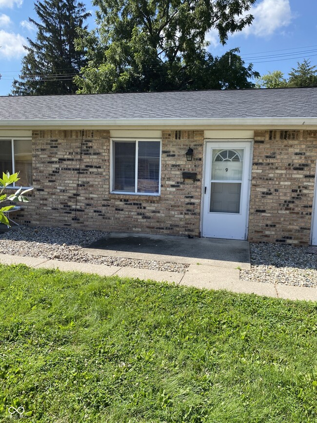 property at 318 N Clark St